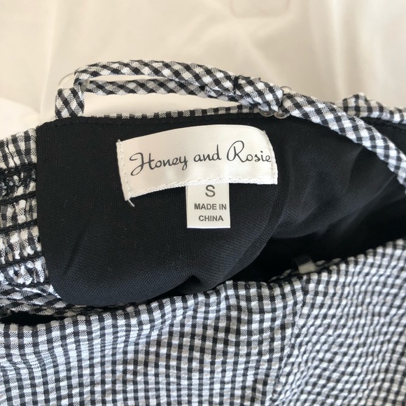 Cute jumpsuit with bow🖤 - Picture 4 of 4